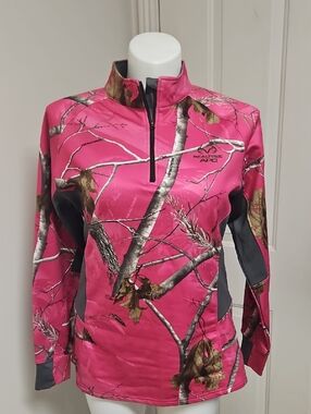 Realtree APC Pink Camo Quarter Zip Pullover